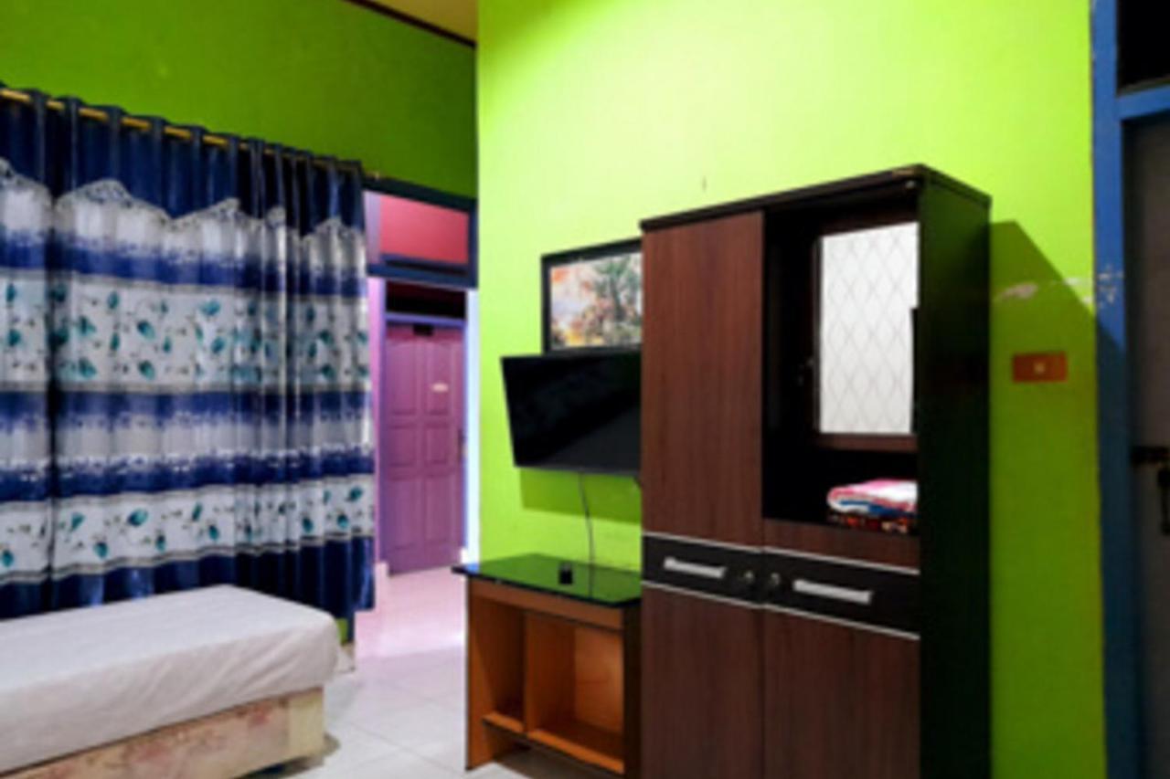 Hotel Rosichan Bau Bau Mitra Reddoorz Baubau Exterior photo